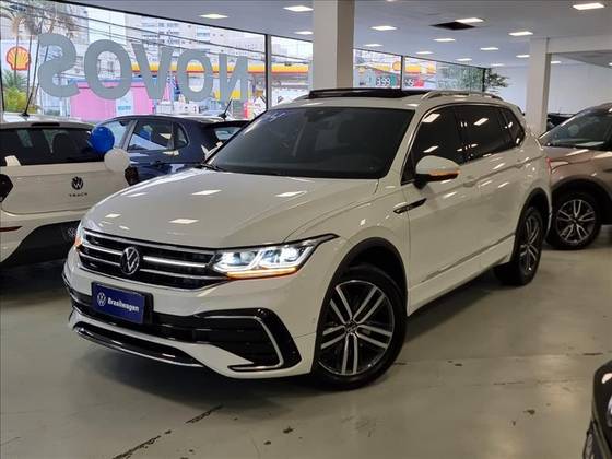 VOLKSWAGEN TIGUAN 2.0 300 TSI GASOLINA ALLSPACE R-LINE AUTOMÁTICO VOLKSWAGEN TIGUAN 2.0 300 TSI GASOLINA ALLSPACE R-LINE AUTOMÁTICO